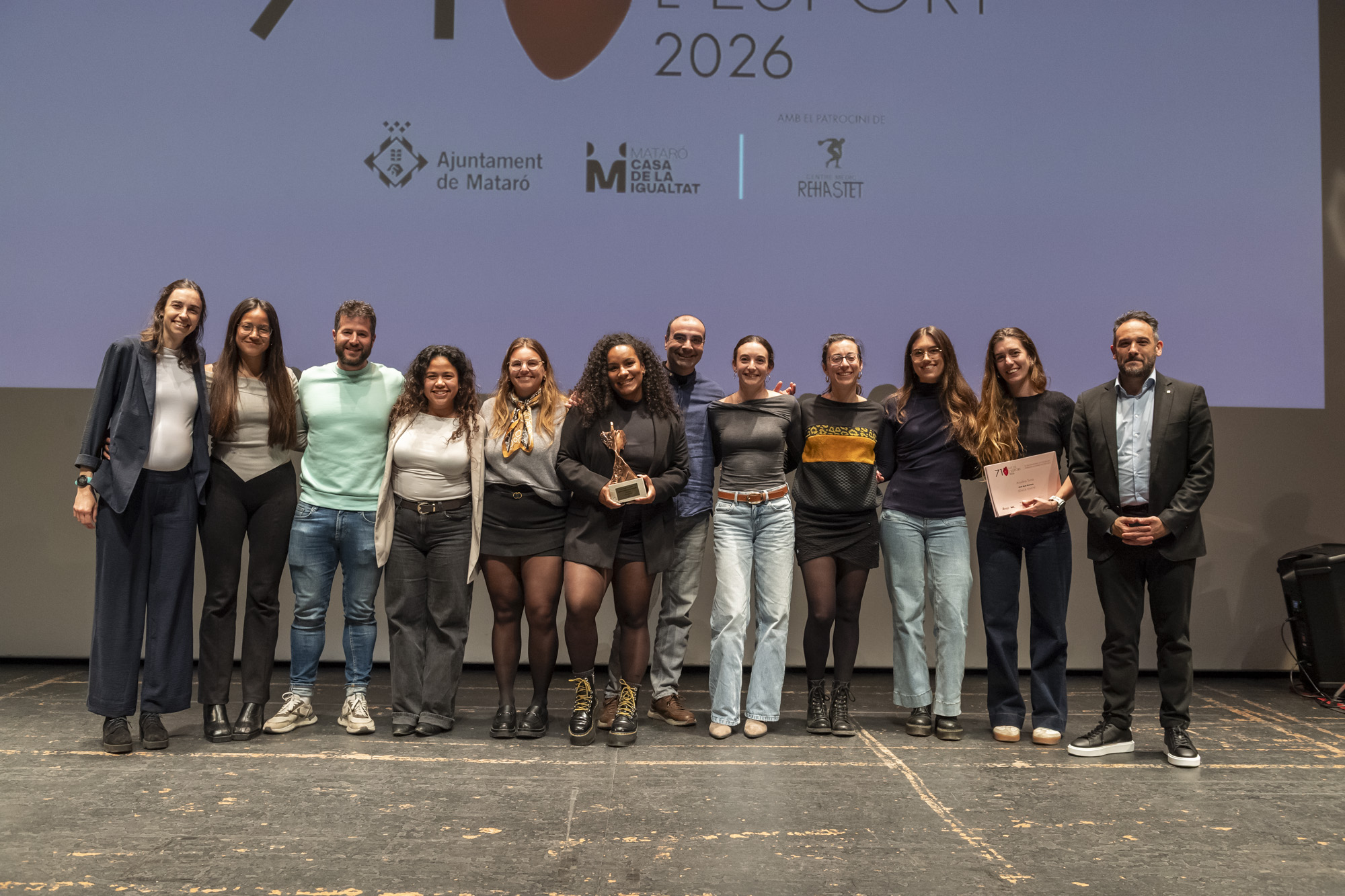 Moment de l'entrega del 3è premi a l'equip Senior Femení.
Foto: Ajuntament de Mataró - Sergi Ruiz